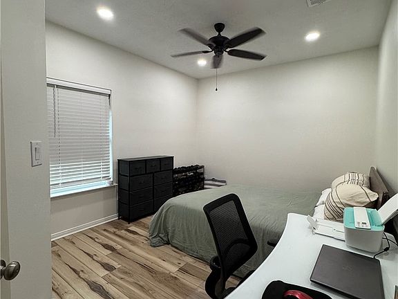4th image of 1803 Cornish Ct