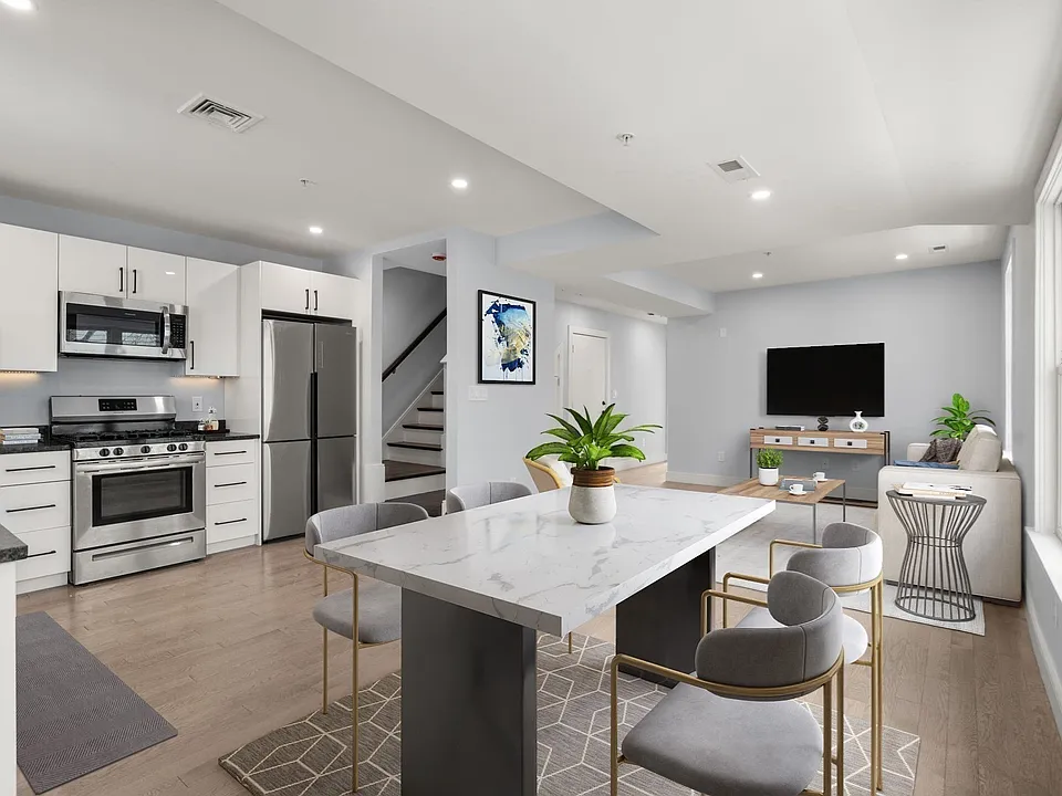 154 Felton St #4