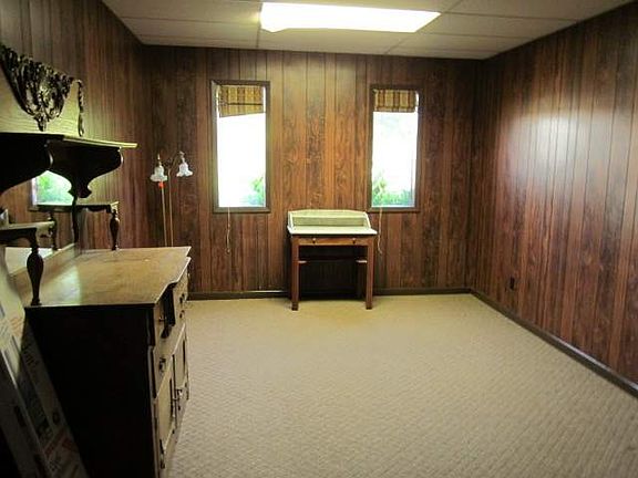 5th image of 2125 Jefferson Dr