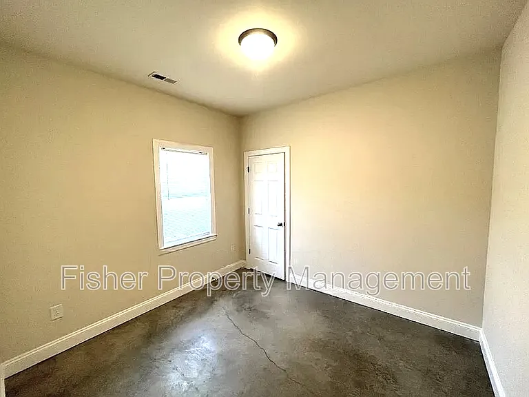 1415 Spotsylvania St — Photo 12