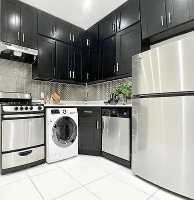 Rented by Vector New York, LLC | media 14