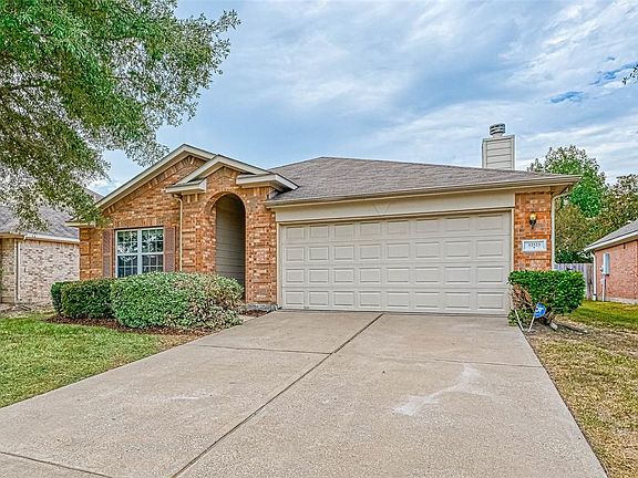 2nd image of 12523 Cannonwood Ln