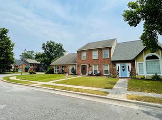 1553 River Bend Pl SE, Decatur, AL 35601