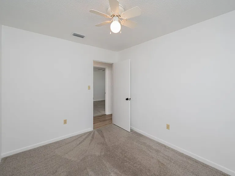 1416 Palm Blvd S — Photo 26