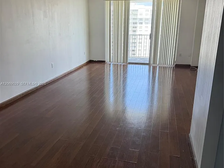2801 NE 183rd St #1914W — Photo 5