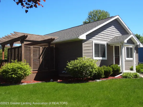 3814 Coachlight Common St, Lansing, MI 48911