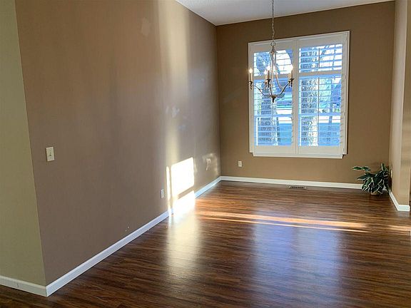 5th image of 763 E Moss Creek Dr