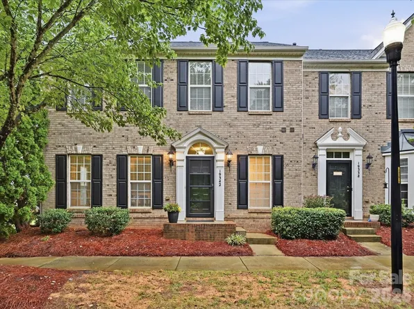 19342 Makayla Ln, Cornelius, NC 28031