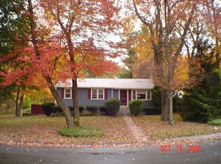 96 Hancock St, Bedford, MA 01730