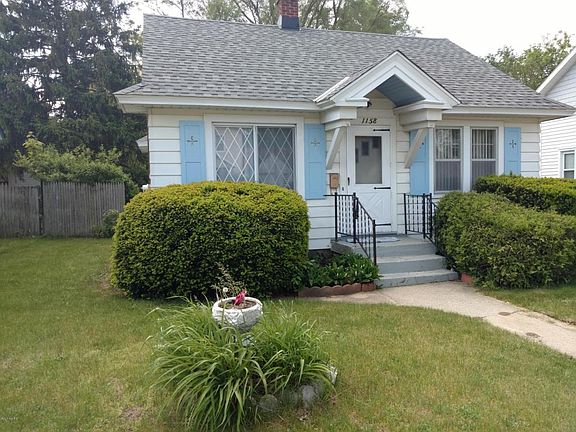 3rd image of 1158 Hollywood St NE