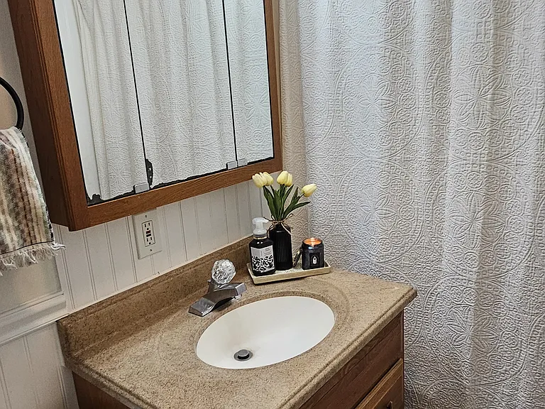 C7-2250 Triphammer Rd #C7 — Photo 26