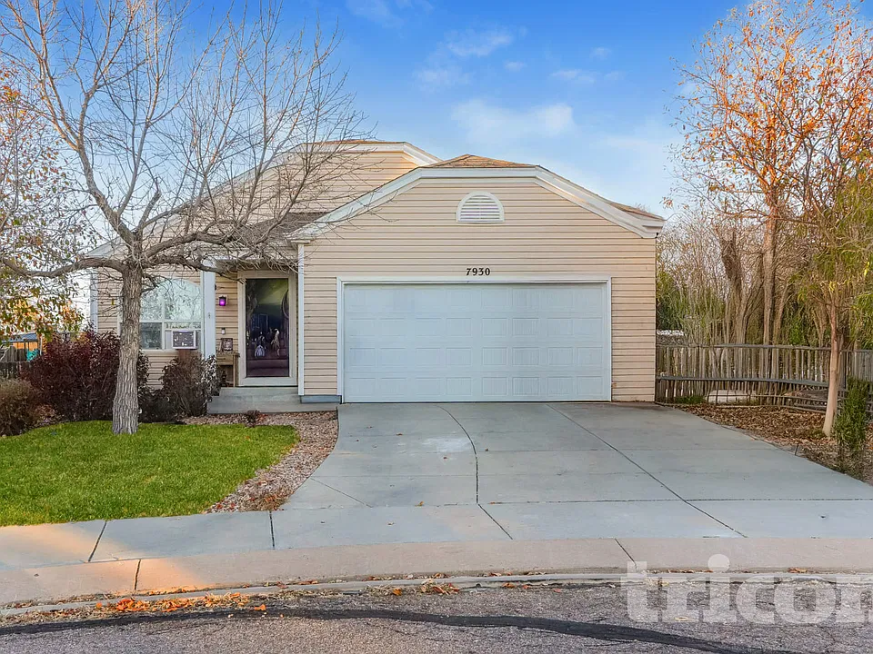 7930 Brocket Ln