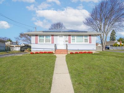 211 Albany Avenue, Lindenhurst, NY, 11757