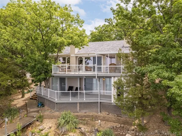 30 Leisure Cir, Lake Ozark, MO 65049