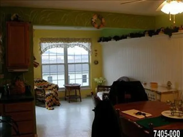 143 Chandler Dr, Red Lion, PA 17356