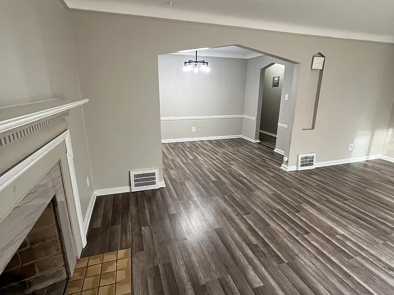 3225 Washington Blvd #1 — Photo 6