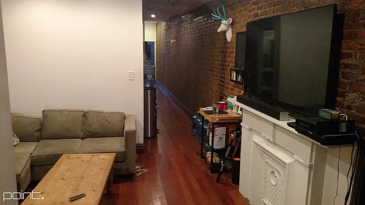 Rented by Point NYC | media 20