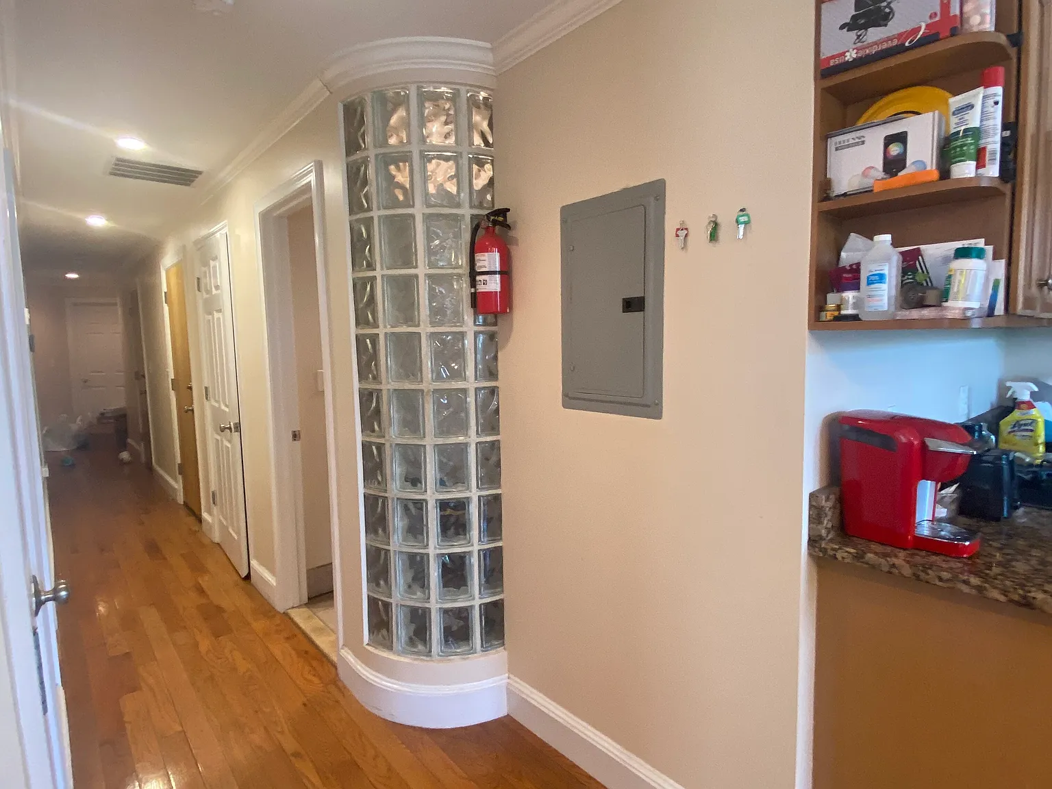 4 bed, 1.5 bath, $4,300 — Photo 3