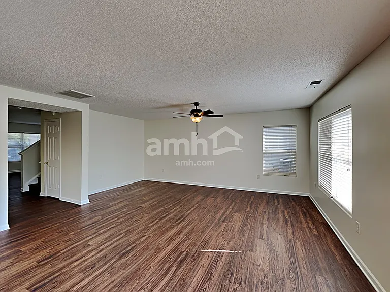 441 Tribune Dr — Photo 5