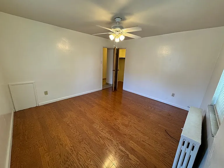 819 College Avenue — Photo 46