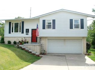 2254 W Warwick Dr, Peoria, IL 61614