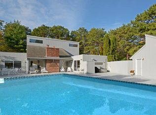 15 Eagle Close E, East Quogue, NY 11959
