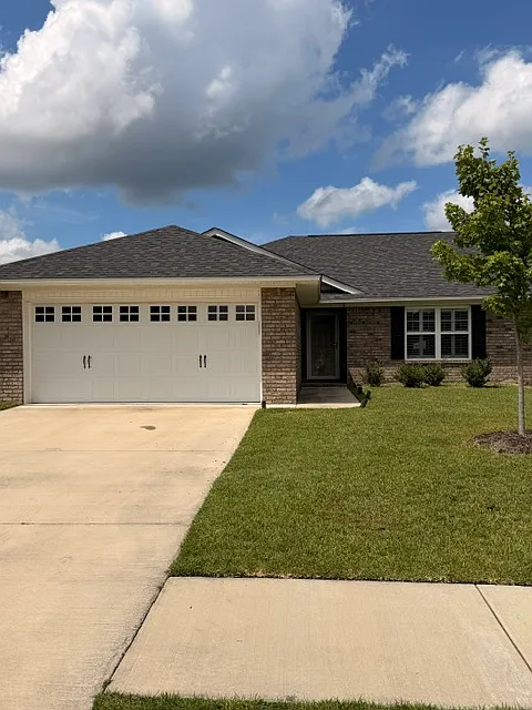 3 bed, 1500 sqft, $1,700 — Photo 2