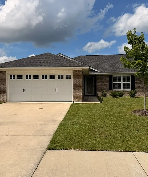 660 Constitution Dr — Photo 2