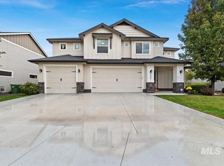 6352 N Sweet Valley Pl, Meridian, ID 83646