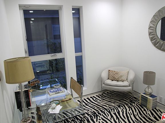 3rd image of 1724 Armacost Ave #B