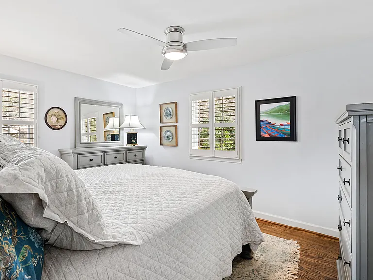 5920 N Hills Dr — Photo 10