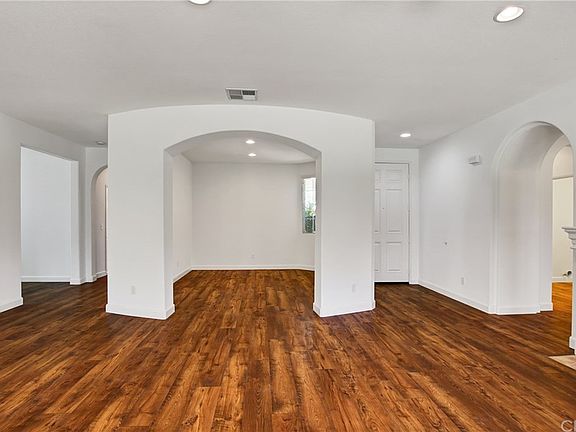 5th image of 29421 Lake Hills Dr