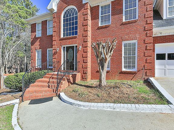 3rd image of 1020 Ashford Manor Ct
