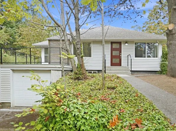 7605 Sunset Cir W, University Place, WA 98466