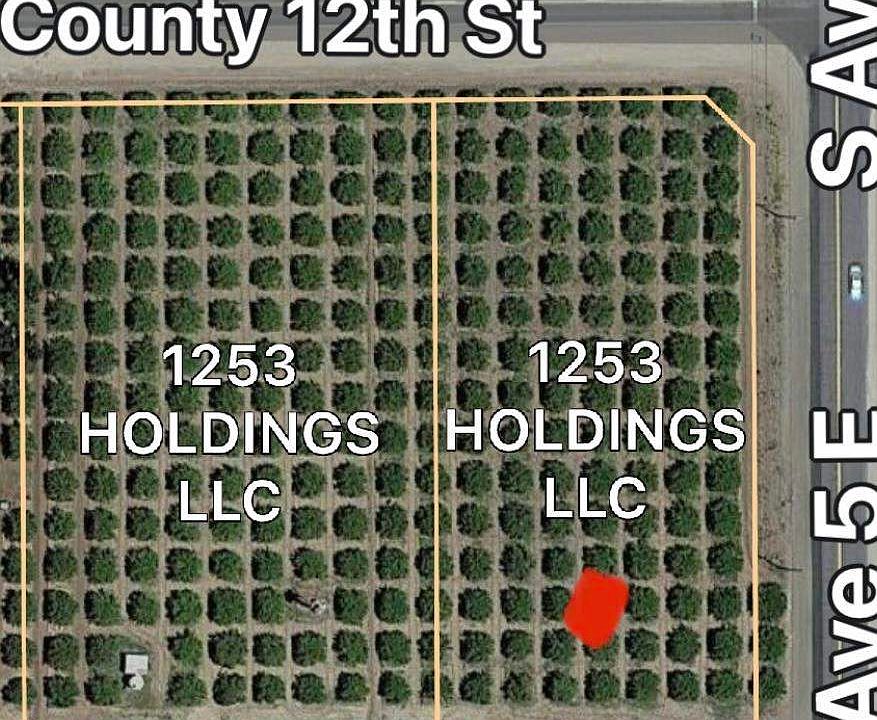 2nd image of 0 SE 5th St #E