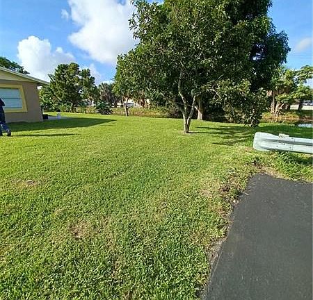 3rd image of 3391 NW 46th Ave