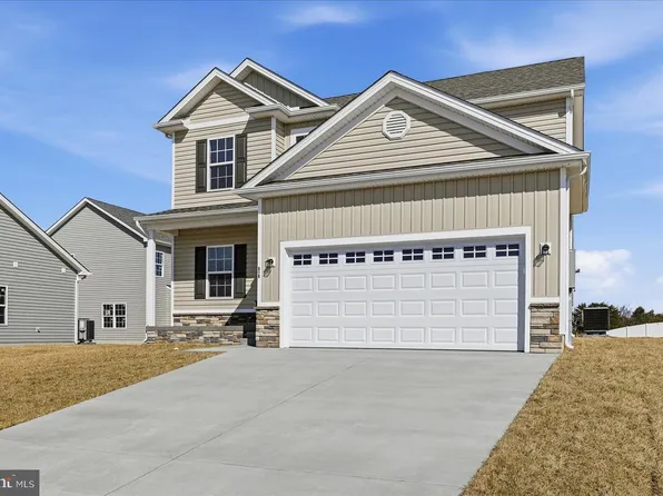 102 Brockham Ct, Winchester, VA 22602