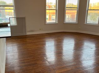 1207 W Grace St #3F, Chicago, IL 60613