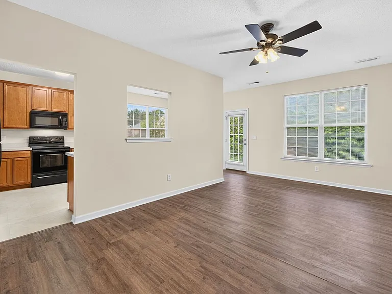 2325 Waverly Crossing Rd — Photo 14