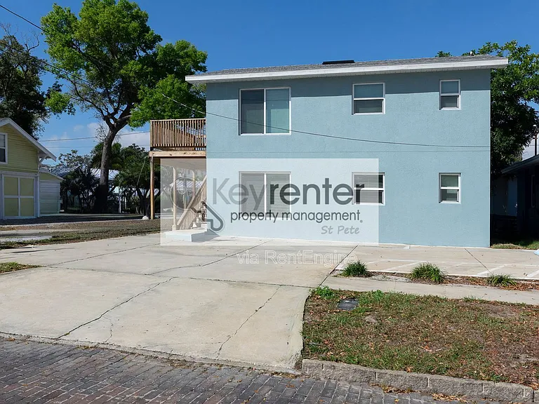 454 21st St N — Photo 3