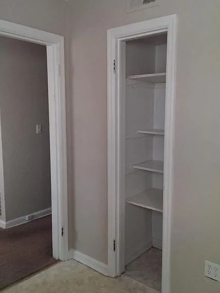 711 N College Ave #10 — Photo 12