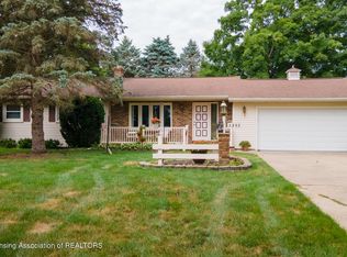 2392 S Waverly Rd, Eaton Rapids, MI 48827