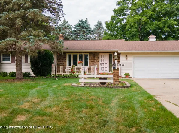 2392 S Waverly Rd, Eaton Rapids, MI 48827