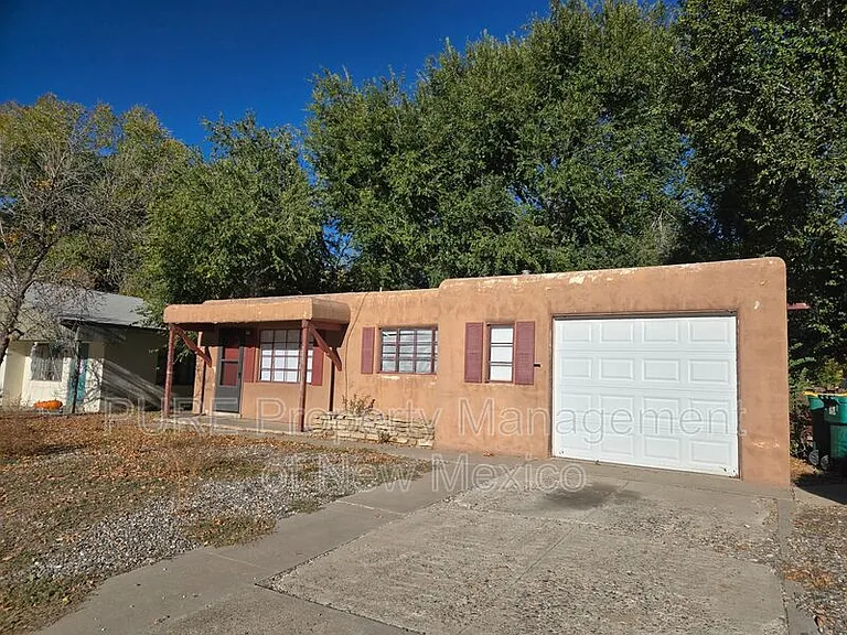 726 El Paso Dr — Photo 2