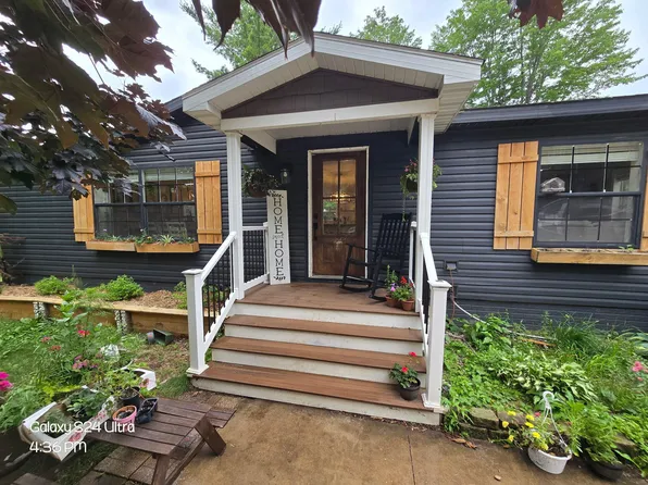 335 E Shadow Lake Rd, Prudenville, MI 48651