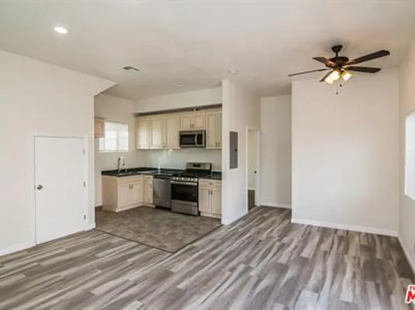 8228 Whitsett Ave, North Hollywood, CA 91605