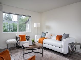 102 NE 43rd Ave APT B, Hillsboro, OR 97124