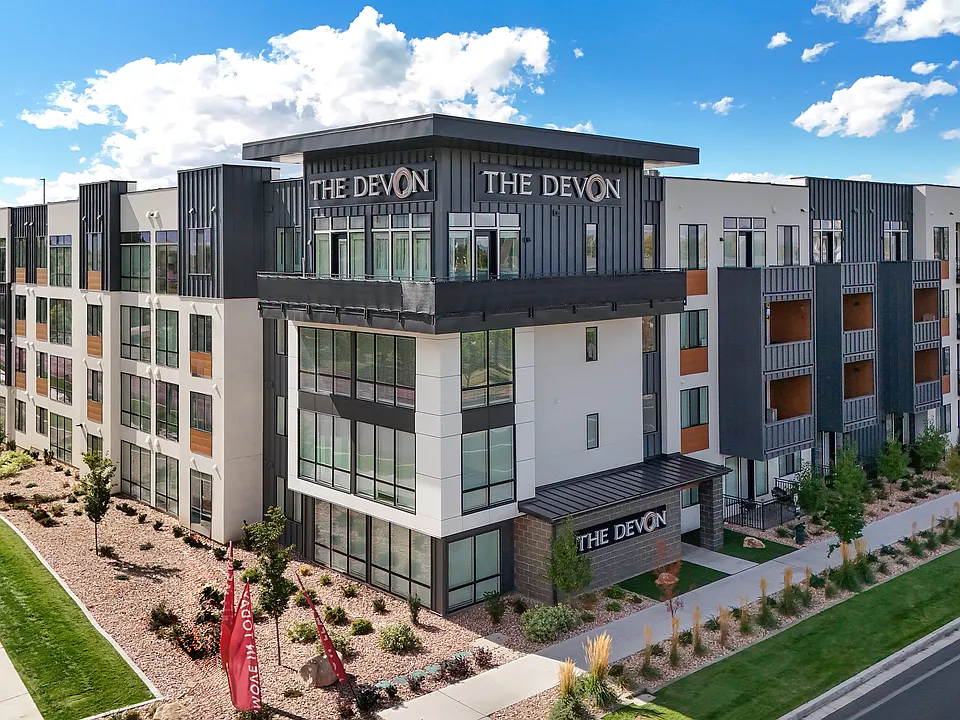 The Devon at University Place