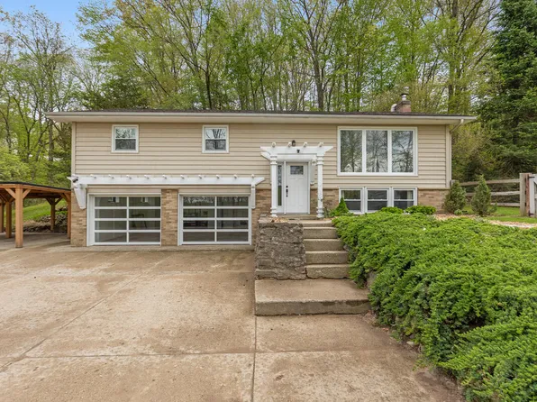 10958 Grand River Dr SE, Lowell, MI 49331