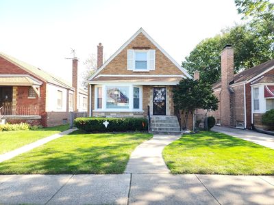 9039 S Cornell Ave, Chicago, IL, 60617